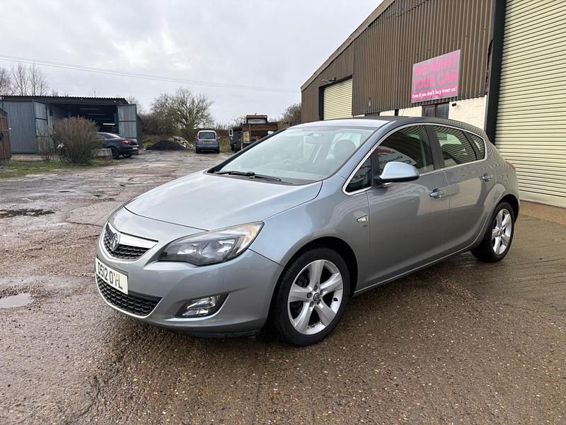 Used Vauxhall Astra SRi 2012 Silver Hatchback