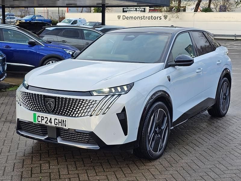 Used Peugeot e-3008 GT 154 kW (210 HP) 2024 White SUV