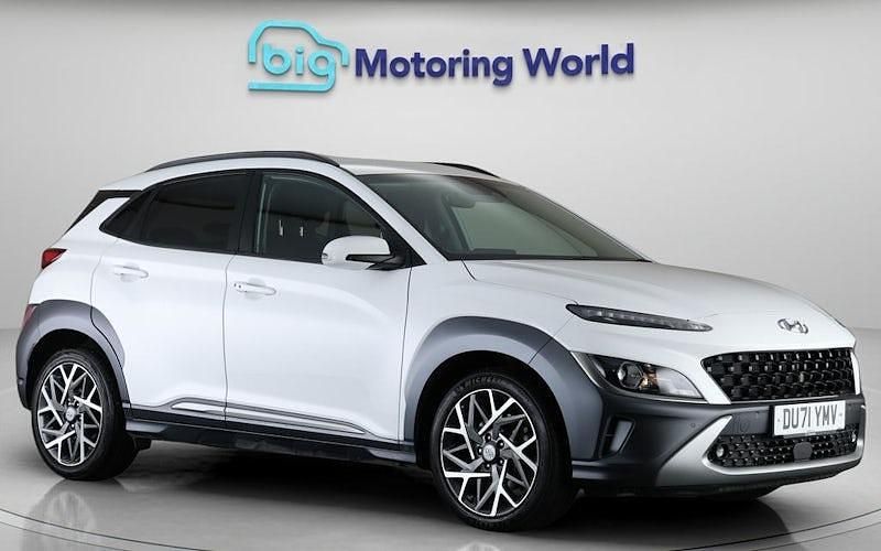 Used Hyundai Kona Premium 141 HP (103 kW) 2021 White SUV