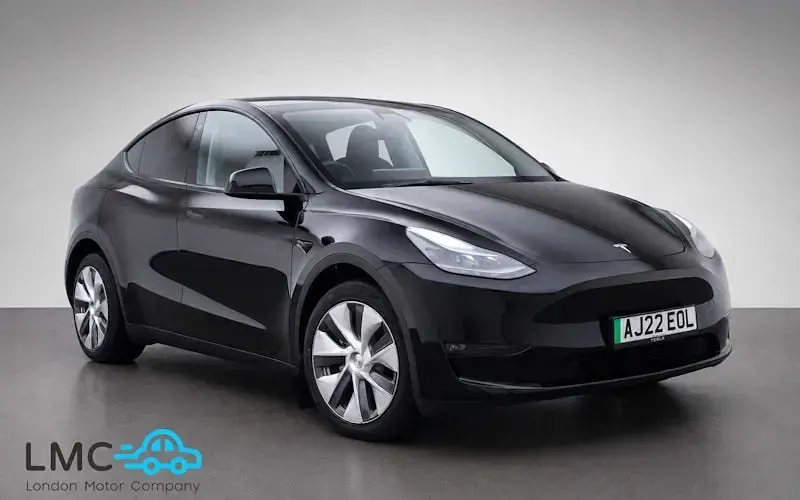 Used Tesla Model Y Long Range AWD 286 kW (389 HP) 2025 SUV