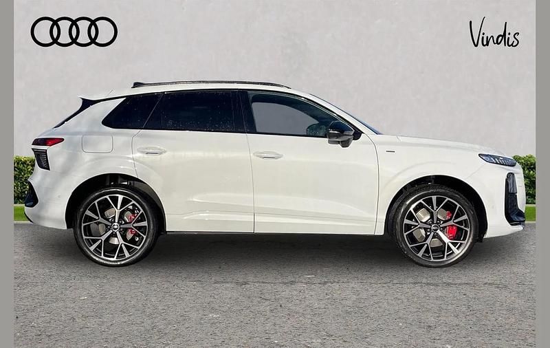 Used Audi Q3 Advanced 267 HP (196 kW) 2025 White SUV