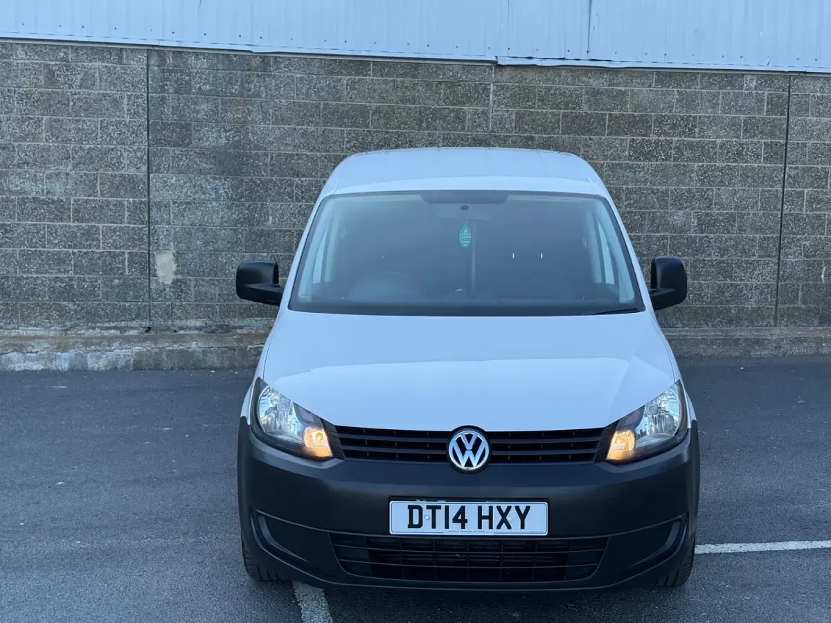 Used VW Caddy Startline 102 HP (75 kW) 2014 White MPV