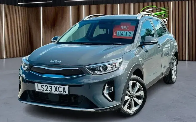 Used Kia Stonic 101 HP (74 kW) 2023 Grey SUV