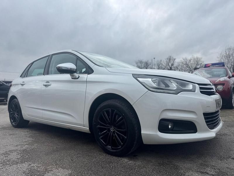 Używany Citroën C4 Flair 120 KM (88 kW) 2016 Biały Hatchback