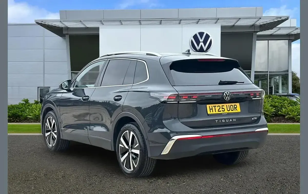 Used VW Tiguan Elegance 147 HP (108 kW) 2025 Grey SUV