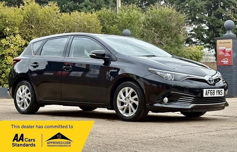 Used Toyota Auris Hybrid 2018 Black Hatchback