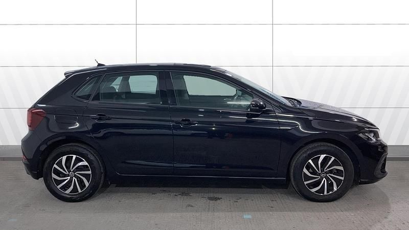Used VW Polo Life 95 HP (69 kW) 2022 Black Hatchback