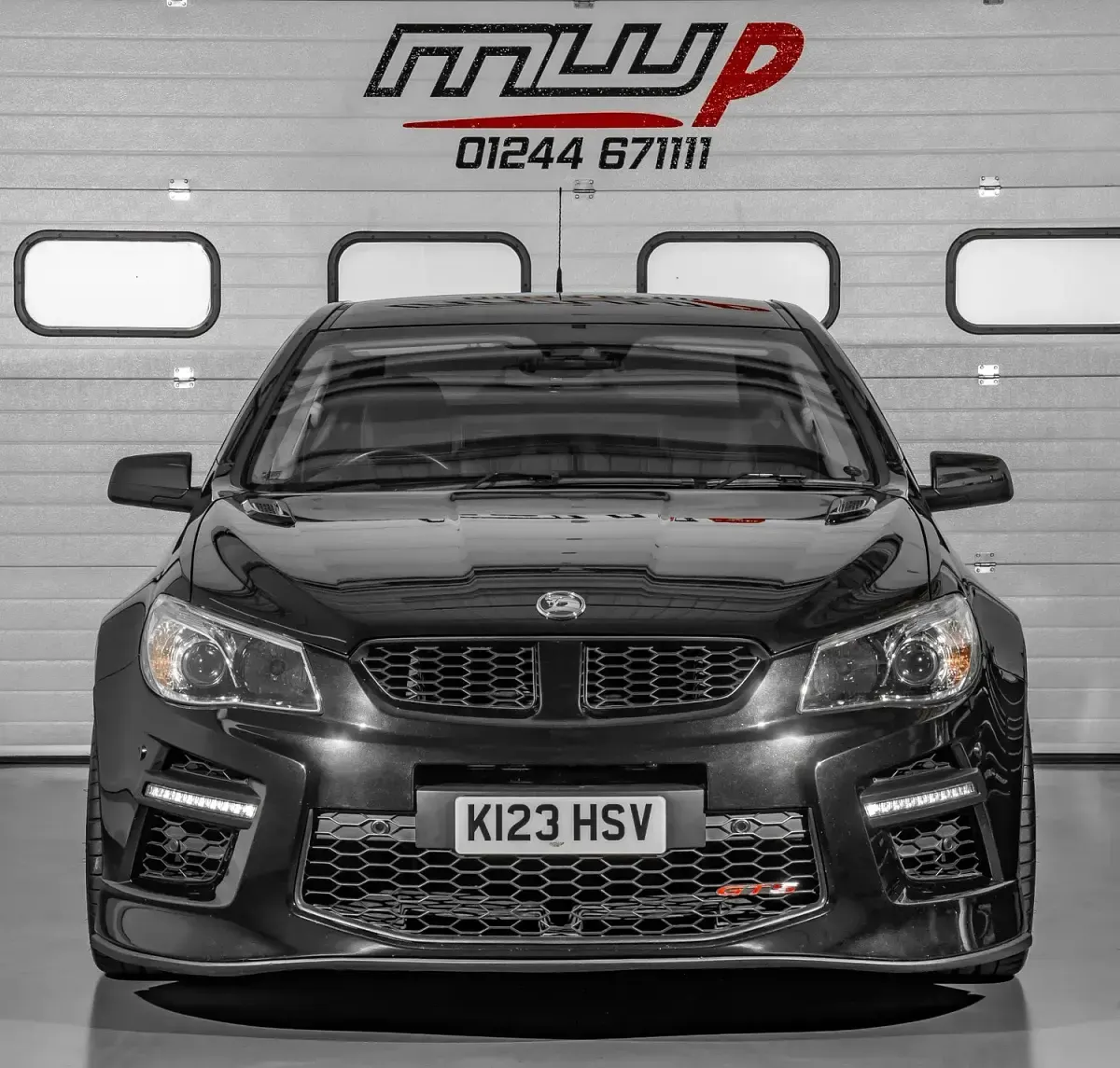 Used Vauxhall VXR8 900 HP (661 kW) 2015 Black Sedan