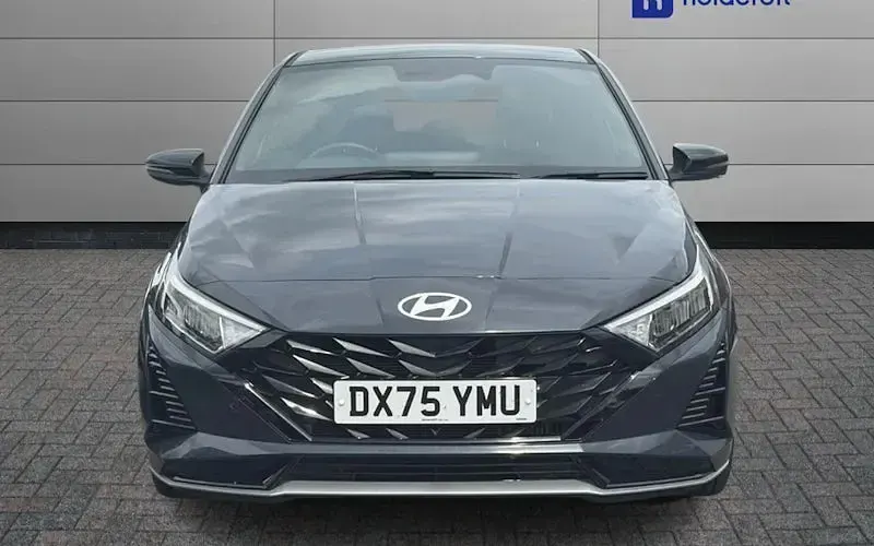 Used Hyundai i20 Blackline 90 HP (66 kW) 2025 Grey Hatchback