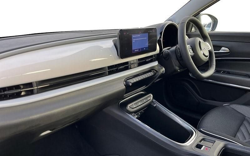 Used Fiat 600 101 HP (74 kW) 2025 Hatchback