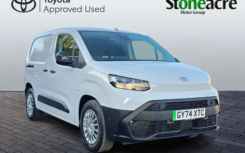 Used Toyota Proace City City 100 kW (136 HP) 2026 MPV