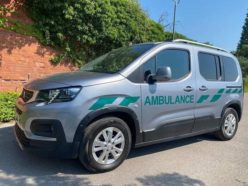 Grey Used 2019 Peugeot Rifter Allure MPV | £14,995 (Expensive) - Image 1/4