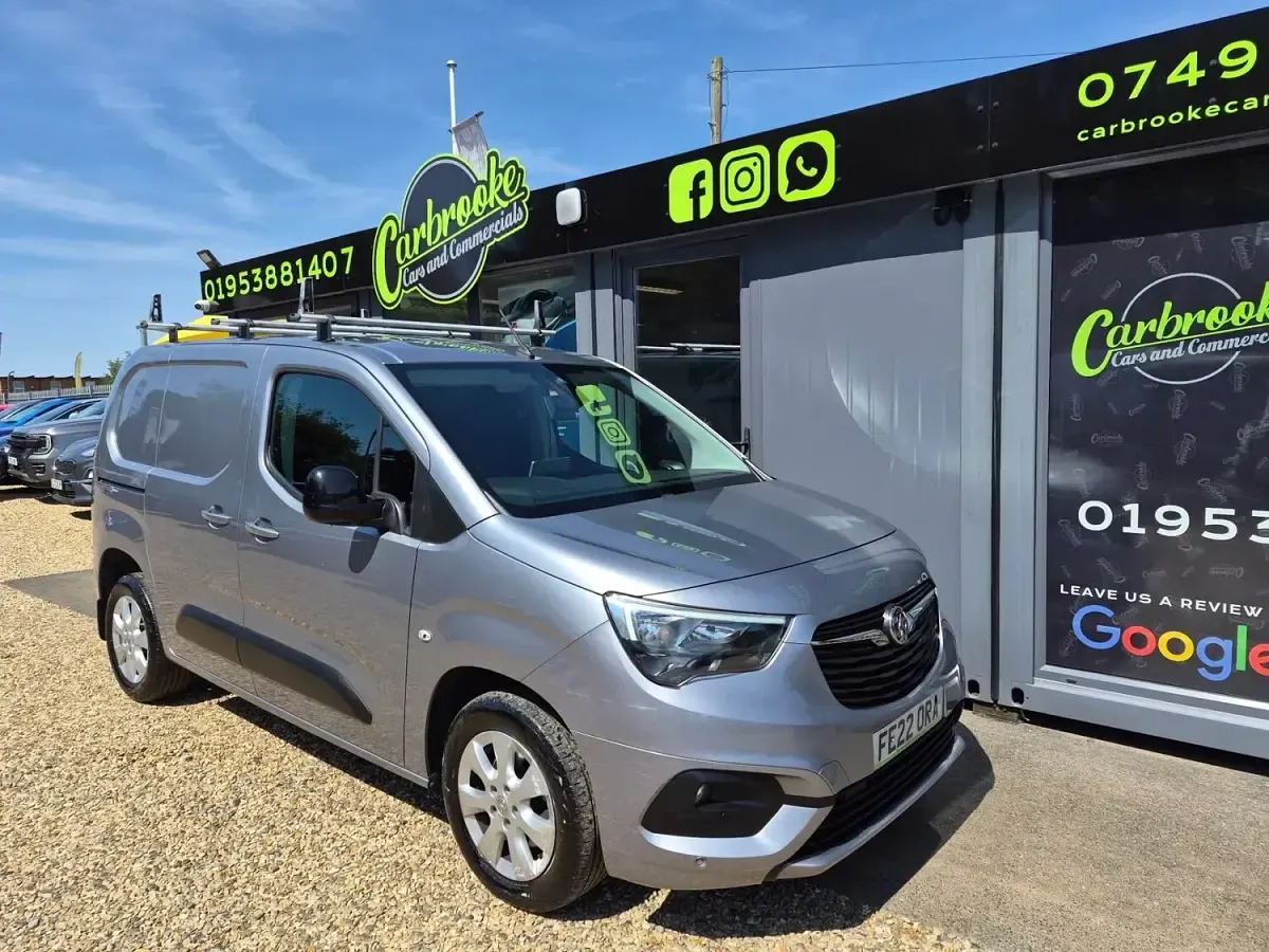Used Vauxhall Combo Elite 100 HP (73 kW) 2022 Grey MPV
