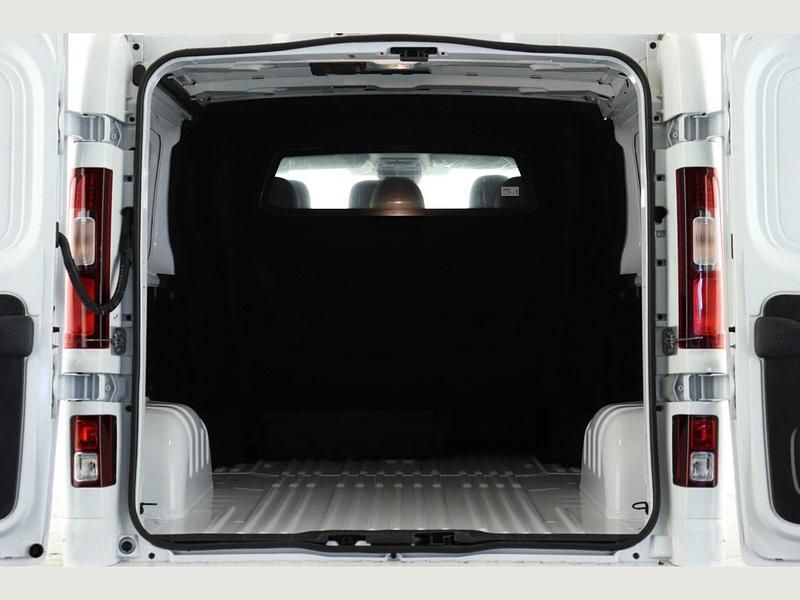 New Renault Trafic 2026 White