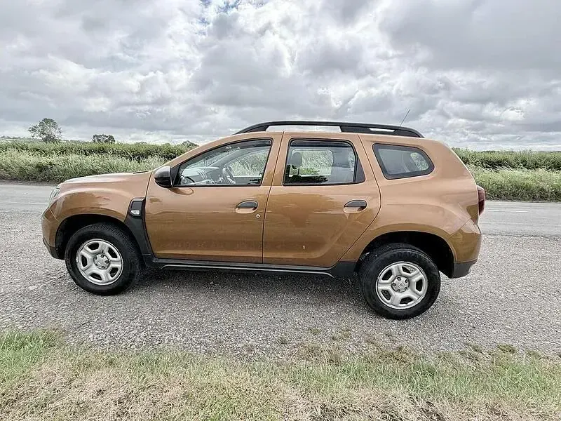 Used Dacia Duster Essentiel 115 HP (84 kW) 2018 Orange SUV