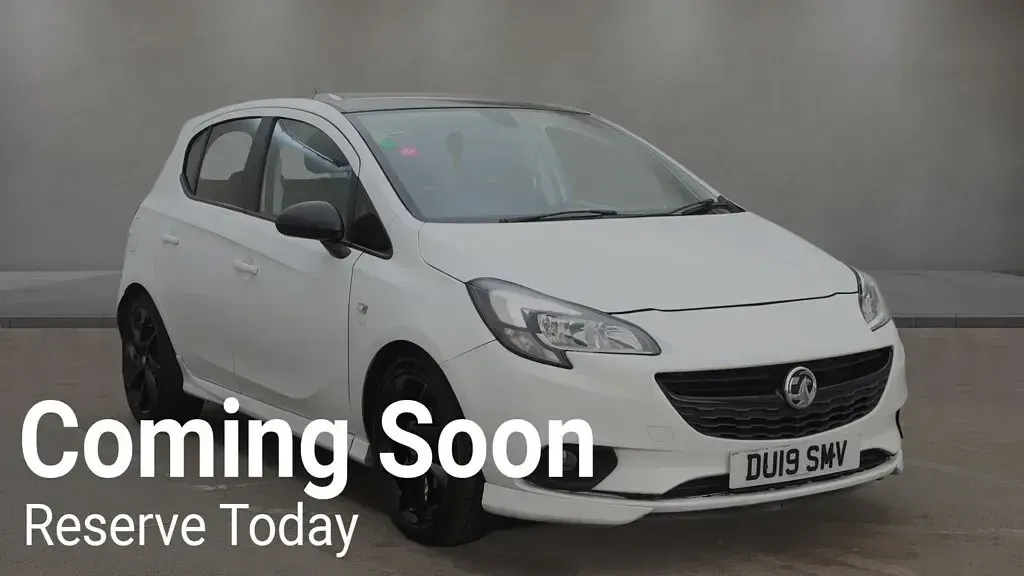 Used Vauxhall Corsa SRi 90 HP (66 kW) 2019 White Hatchback