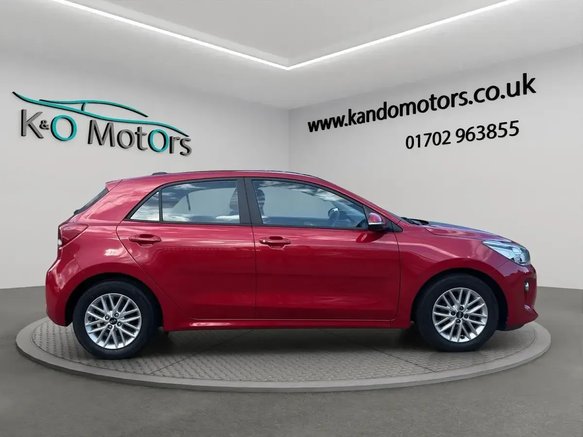 Used Kia Rio 84 HP (61 kW) 2020 Red Hatchback