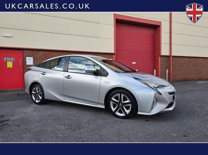 Silver Used 2018 Toyota Prius Hatchback | £13,299 (Fair price) - Image 1/4