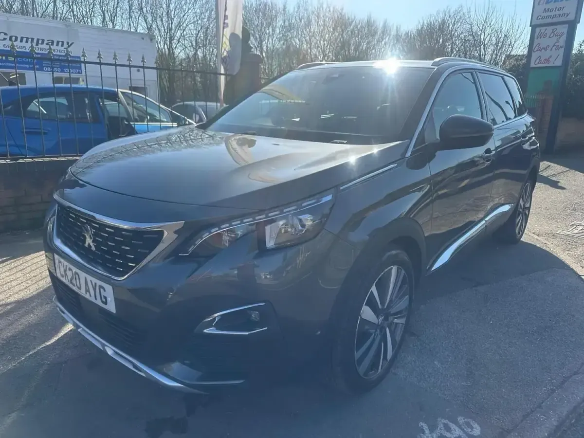 Second-hand Peugeot 5008 Premium 130 CP (95 kW) 2020 Gri SUV