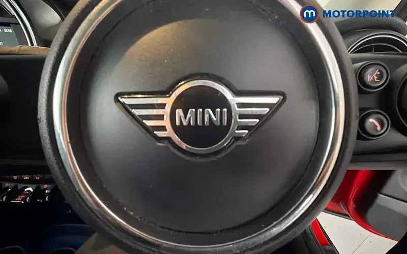 Used Mini Cooper S Classic 192 HP (141 kW) 2020 Red Hatchback