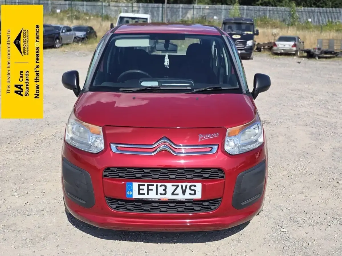 Używany Citroën C3 Picasso 95 KM (69 kW) 2013 Czerwony Minivan