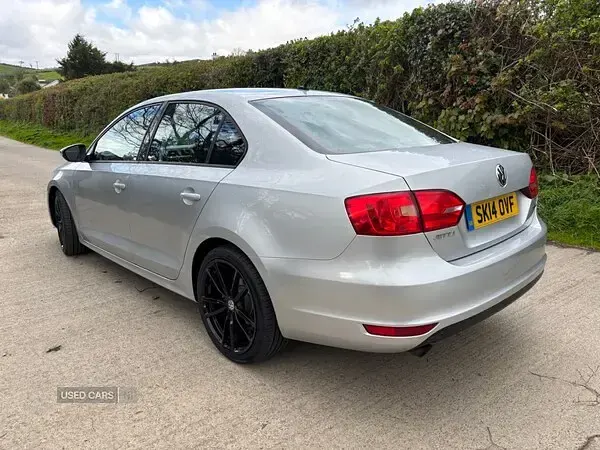 Used VW Jetta SE 105 HP (77 kW) 2014 Silver Sedan