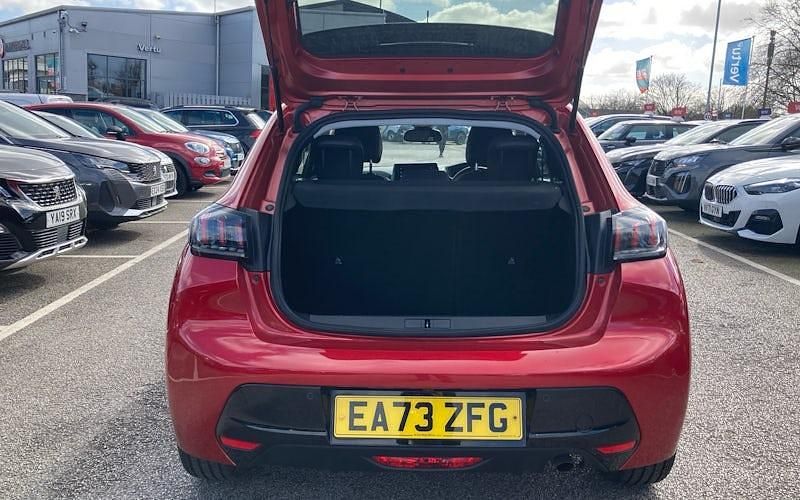 Used Peugeot 208 Allure+ 102 HP (75 kW) 2023 Other Hatchback