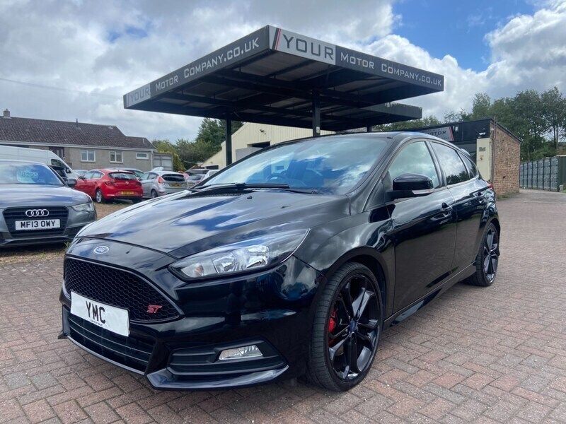Used Ford Focus ST 185 HP (136 kW) 2017 Black Hatchback