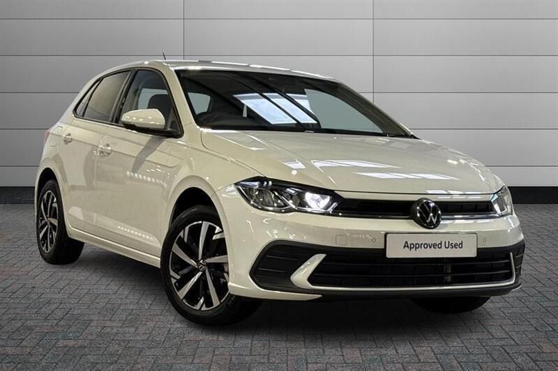 Pure white New 2024 VW Polo Match Hatchback | £19,350 (Fair price) - Image 1/4