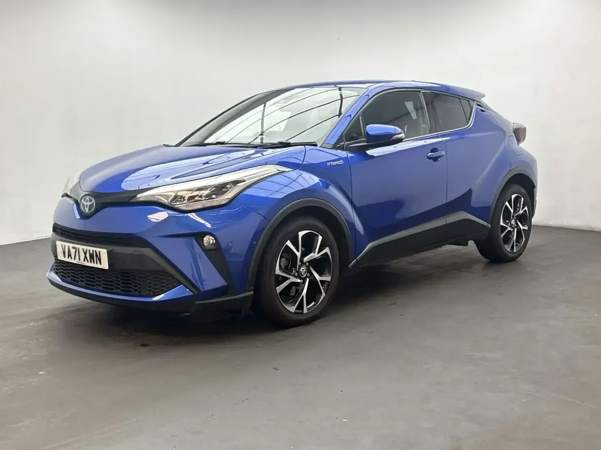 Used Toyota C-HR Design 122 HP (89 kW) 2021 Blue SUV