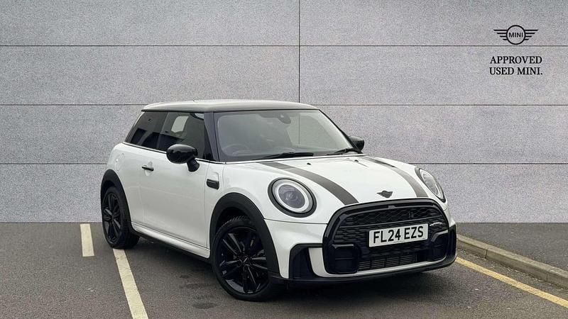 Used Mini Cooper Hatch 134 HP (98 kW) 2024 White Hatchback
