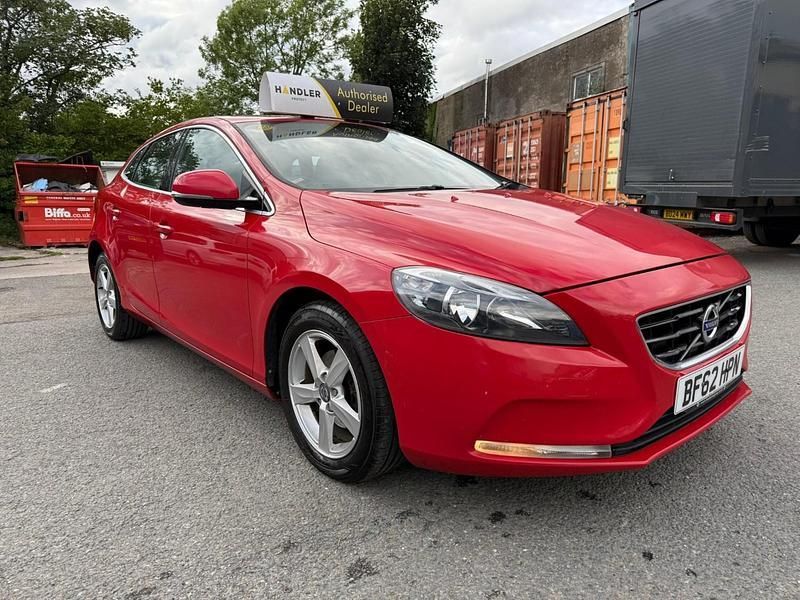 Red Used 2012 Volvo V40 SE Estate | £2,995 (Fair price) - Image 1/4