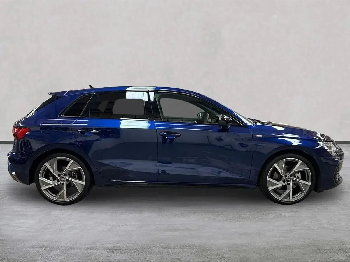 Used Audi A3 Sportback Black Edition 150 HP (110 kW) 2025 Blue Hatchback