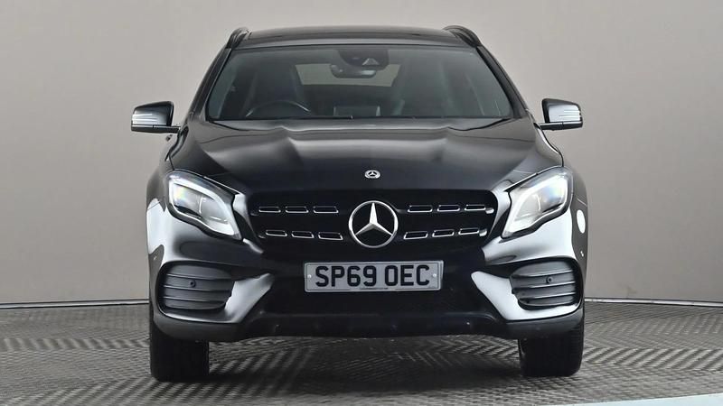 Used Mercedes GLA200 AMG line 156 HP (114 kW) 2019 Black SUV
