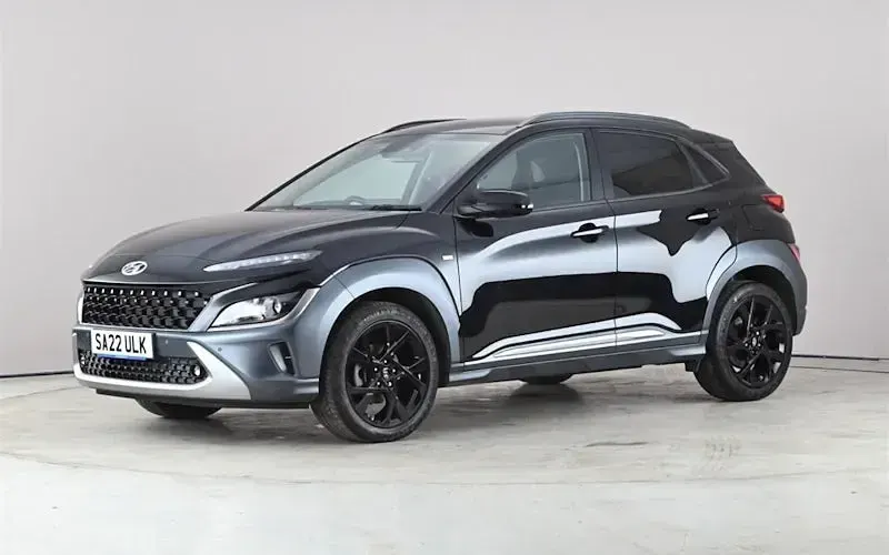 Second-hand Hyundai Kona Premium 120 CP (88 kW) 2022 Negru SUV