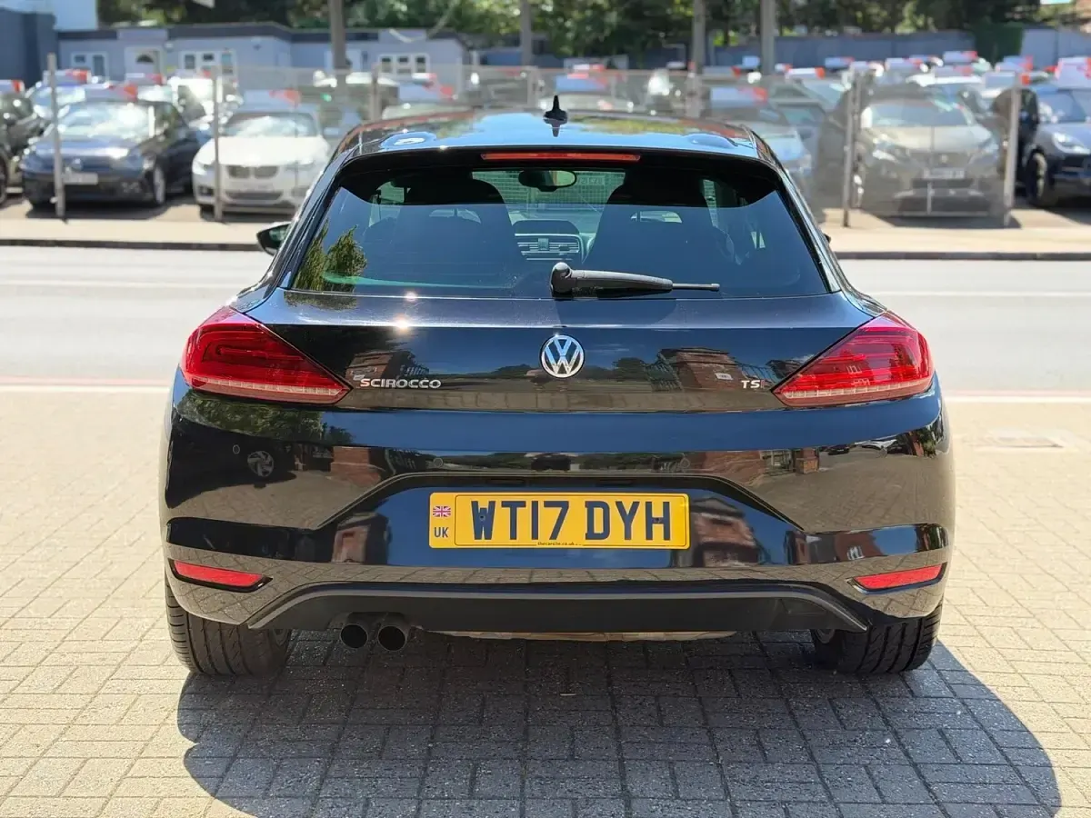 Used VW Scirocco GT 125 HP (91 kW) 2017 Black Coupe
