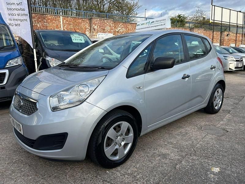 Used Kia Venga 89 HP (65 kW) 2011 Silver Hatchback