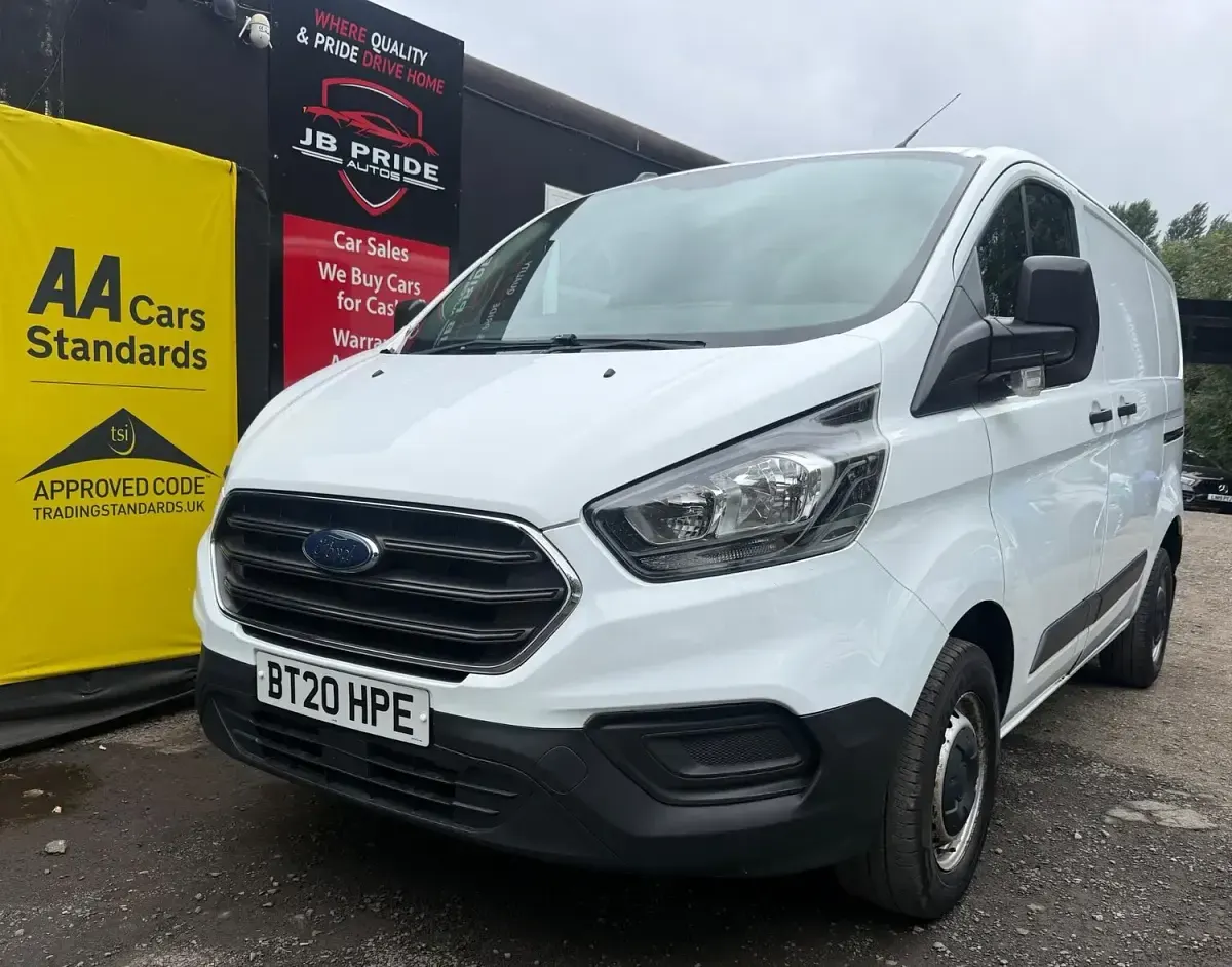 Used Ford Transit Custom S 105 HP (77 kW) 2020 White Van