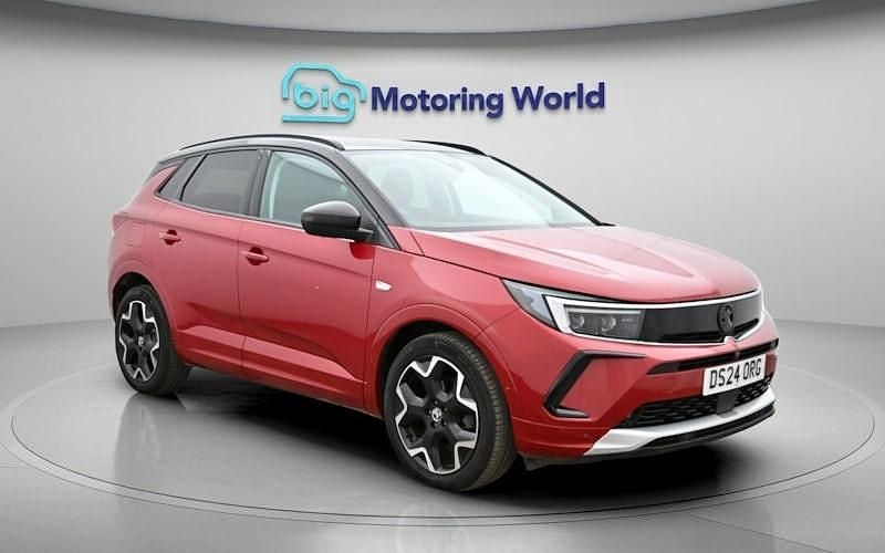 Used Vauxhall Grandland X Ultimate 131 HP (96 kW) 2024 Red SUV