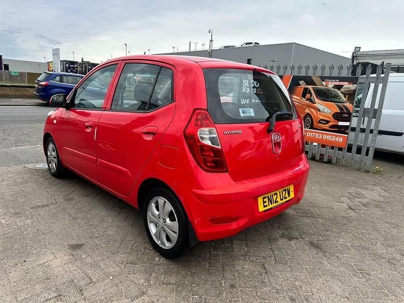 Used Hyundai i10 Active 85 HP (62 kW) 2012 Red Hatchback