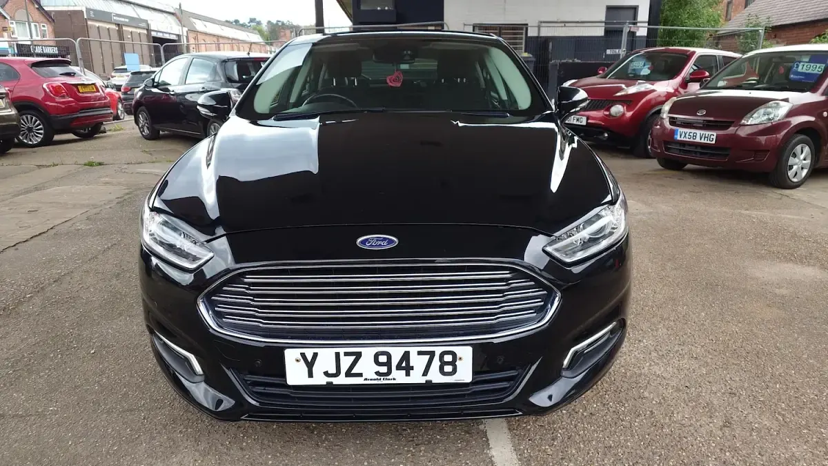 Used Ford Mondeo Zetec 2016 Black Hatchback