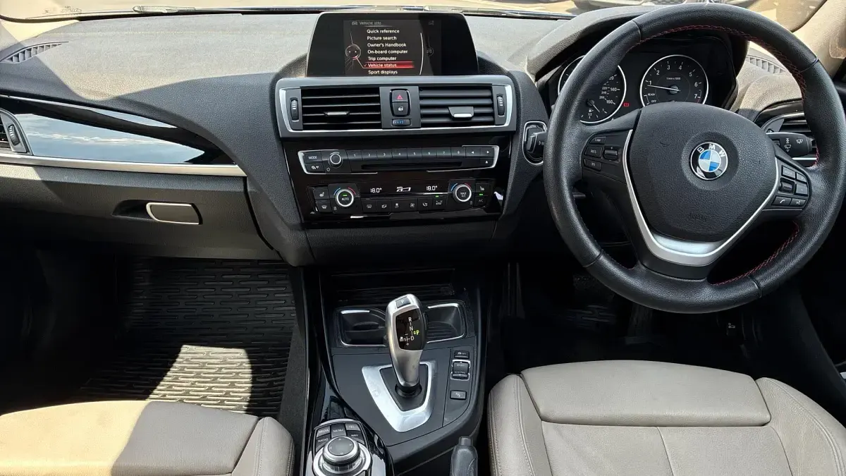 Used BMW 120 Sport Line 175 HP (128 kW) 2016 Blue Hatchback