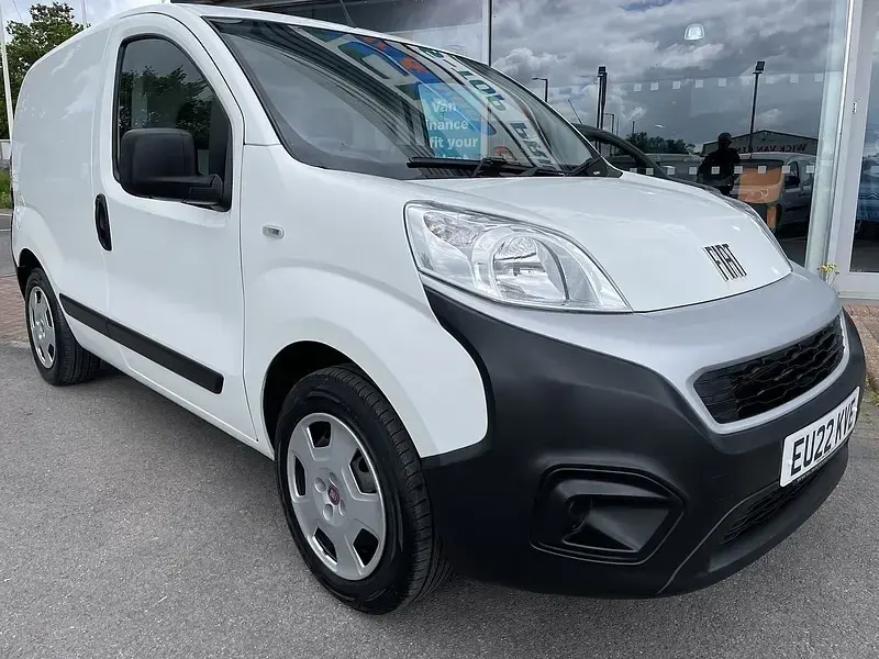Used Fiat Fiorino S 80 HP (58 kW) 2022 White MPV