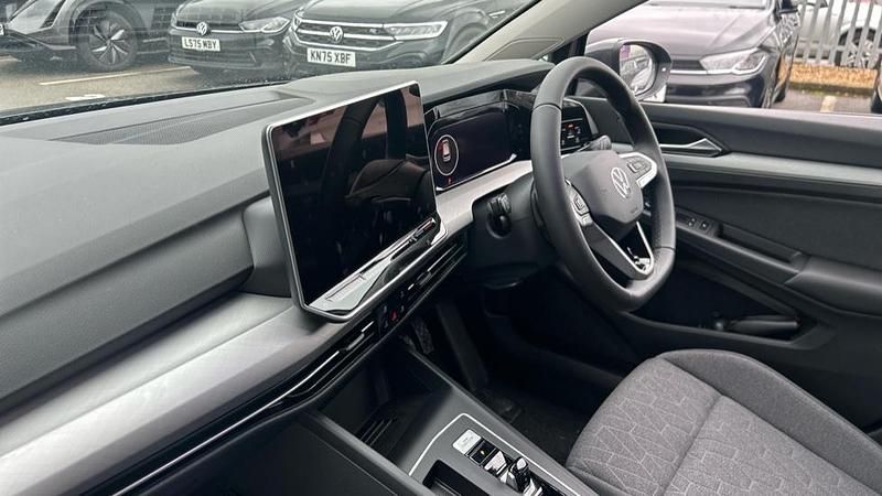 New VW Golf VIII Match 204 HP (150 kW) 2025 Dolphin grey metallic Hatchback