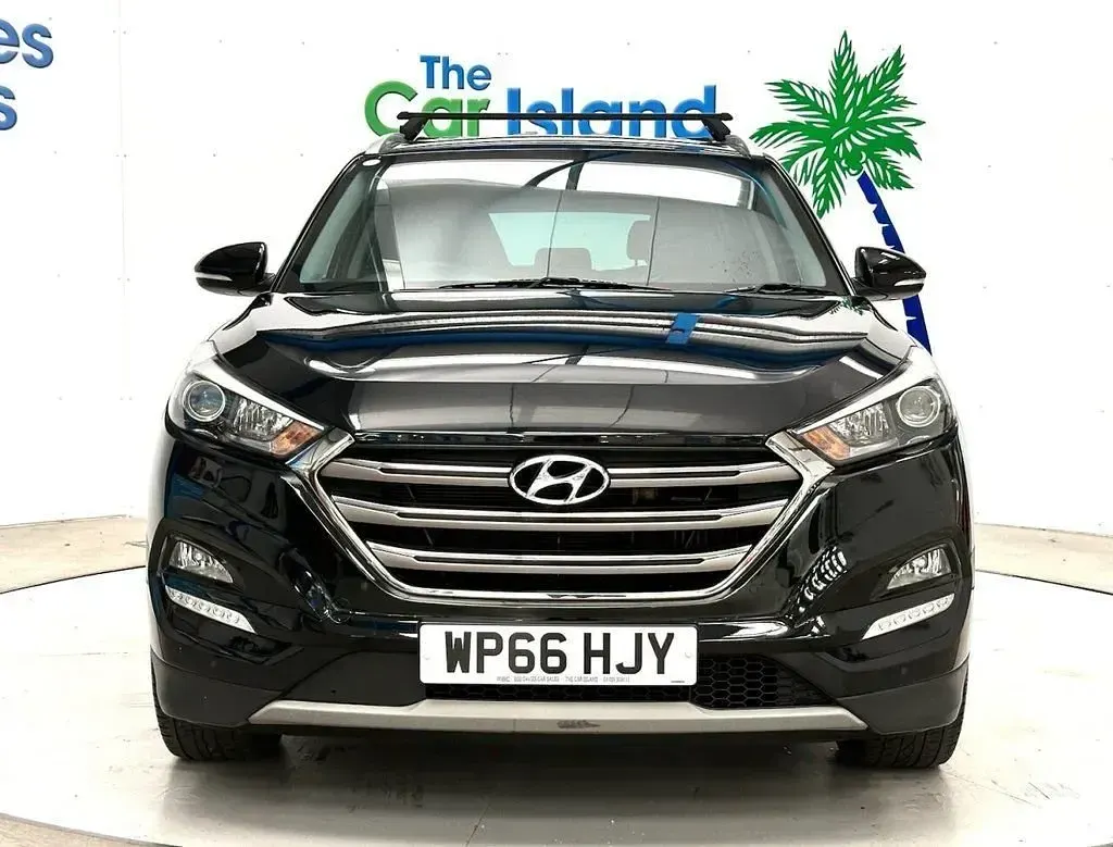 Used Hyundai Tucson Premium 141 HP (103 kW) 2016 Black SUV
