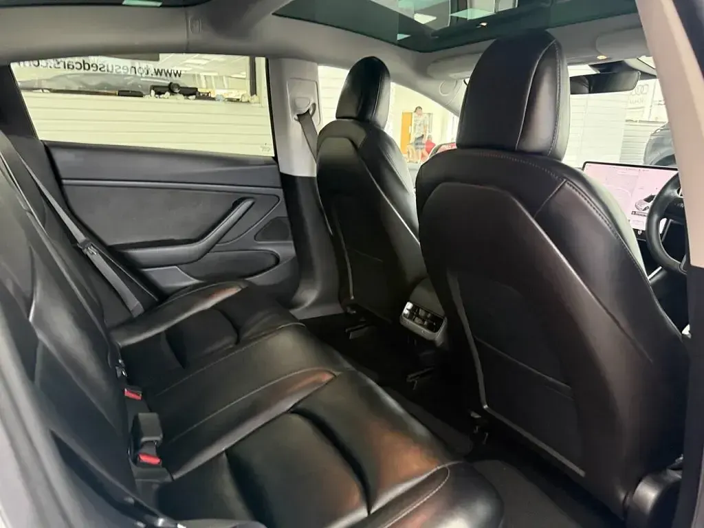 Used Tesla Model 3 Performance 461 kW (627 HP) 2020 White Sedan