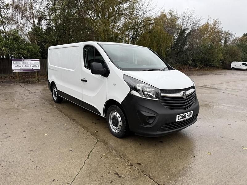 White Used 2018 Vauxhall Vivaro MPV | £7,495 (Super price) - Image 1/4