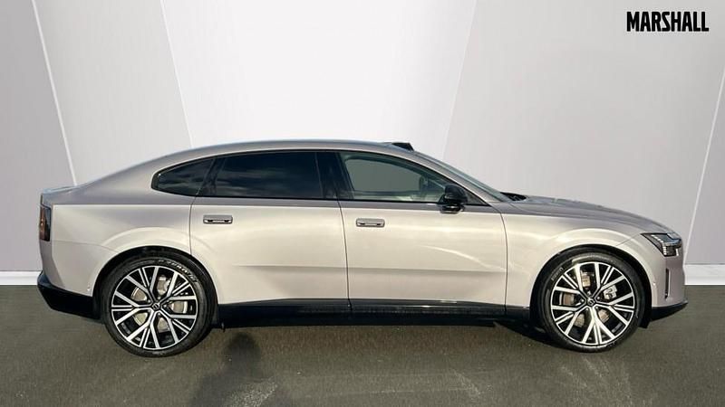 Usado Volvo ES90 Ultra 244 kW (333 HP) 2025 Prateado Sedan