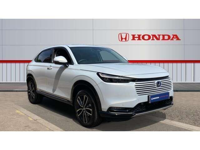 White Used 2025 Honda HR-V Advance SUV | £27,995 (A bit pricey) - Image 1/4