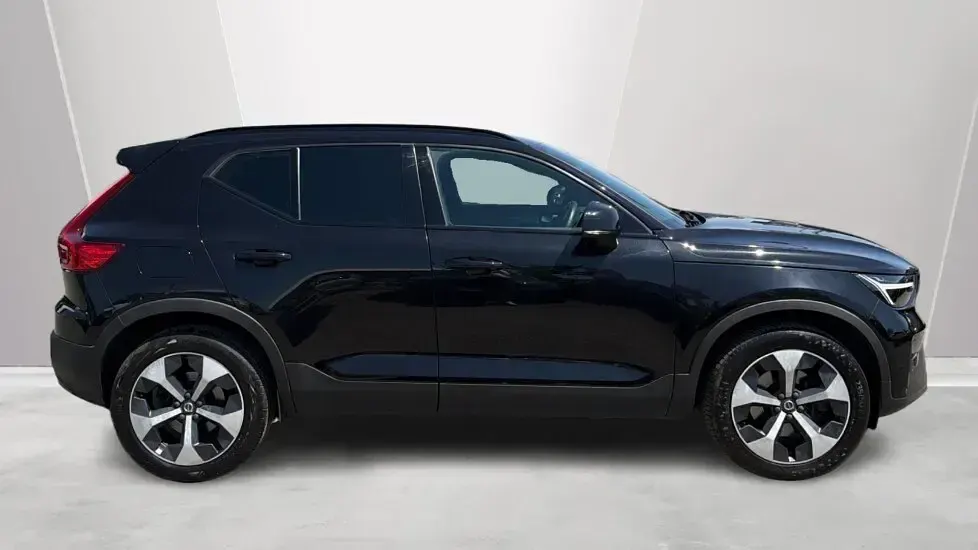 Used Volvo XC40 Plus 194 HP (142 kW) 2025 Black SUV